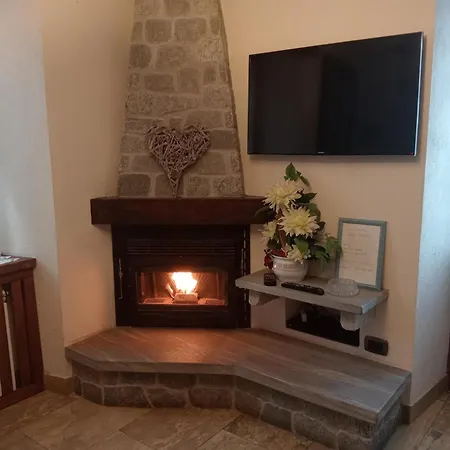 Mansarda Monte Bianco Apartment *