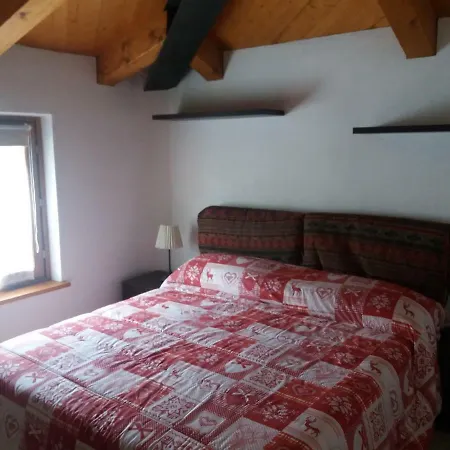 Apartment Mansarda Monte Bianco La Salle